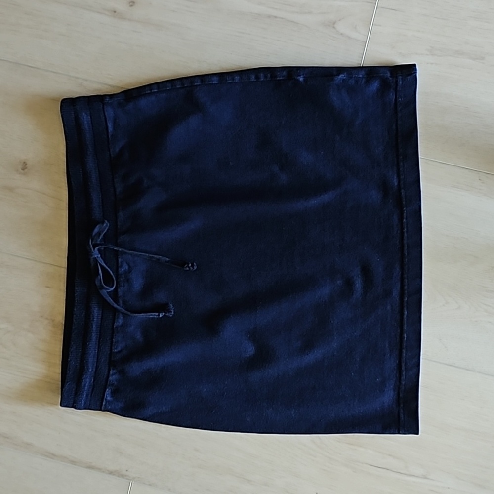 BR knit navy skirt with drawstring & ribbed waist